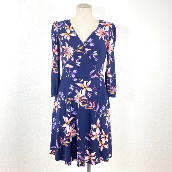 Eliza J Faux Wrap Dress 3/4 Sleeve V-Neck in Bright Tropical Style Floral Print - Picture 2 of 16